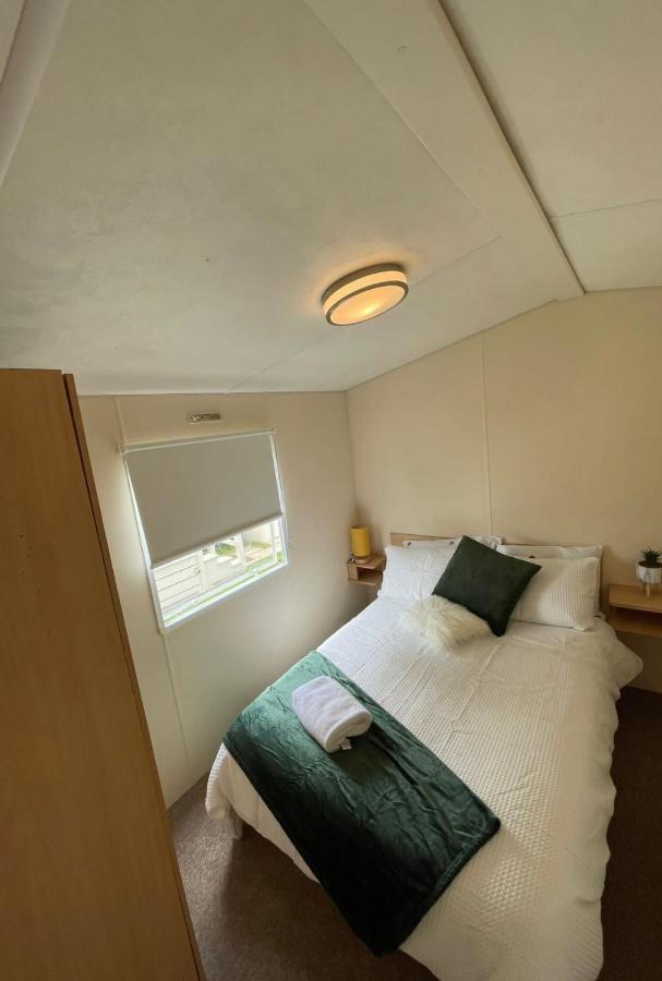 Santana Cosy Campervan Formely Butternut Dymchurch Exterior photo